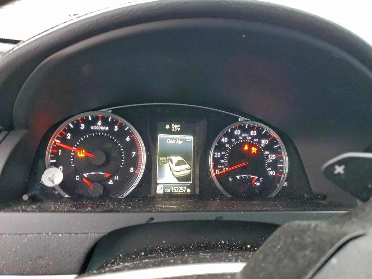 2016 TOYOTA CAMRY LE photo 9