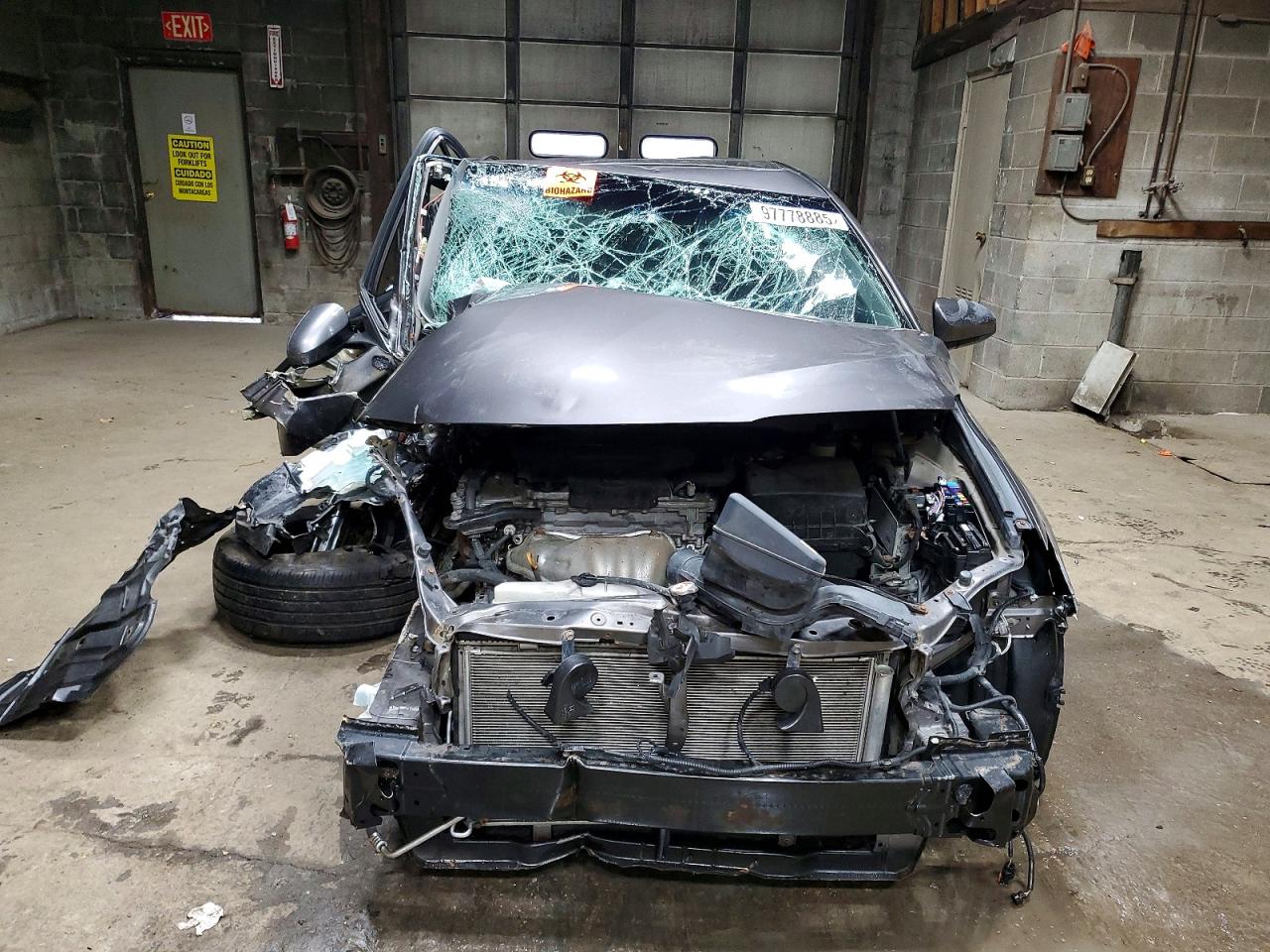 2017 TOYOTA CAMRY LE photo 5