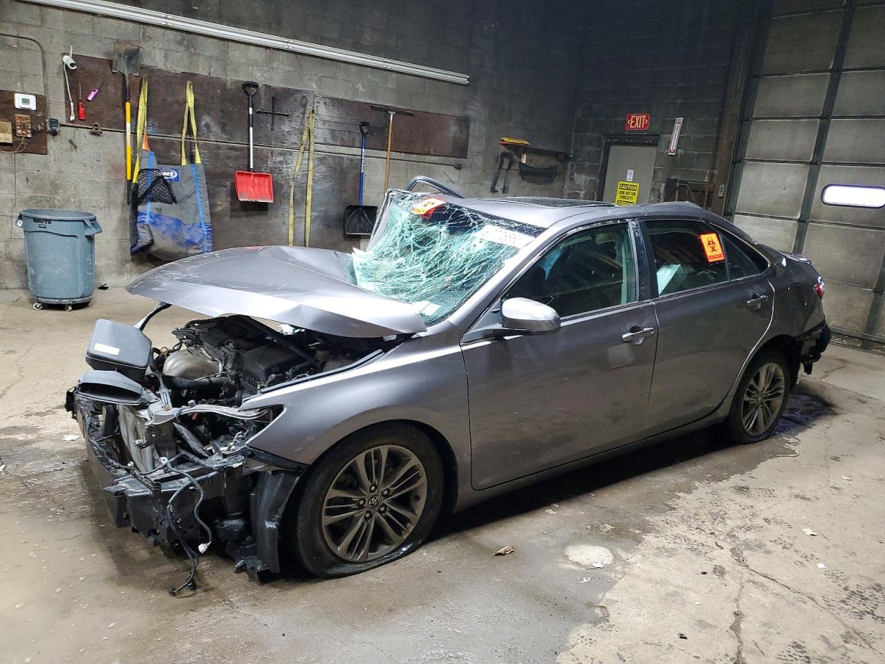 2017 TOYOTA CAMRY