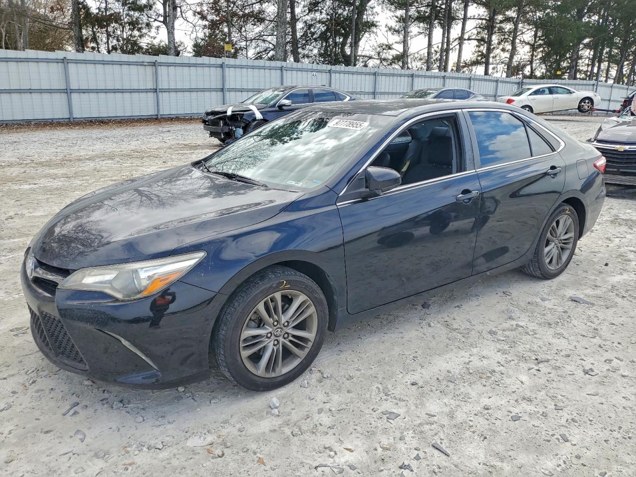2017 TOYOTA CAMRY