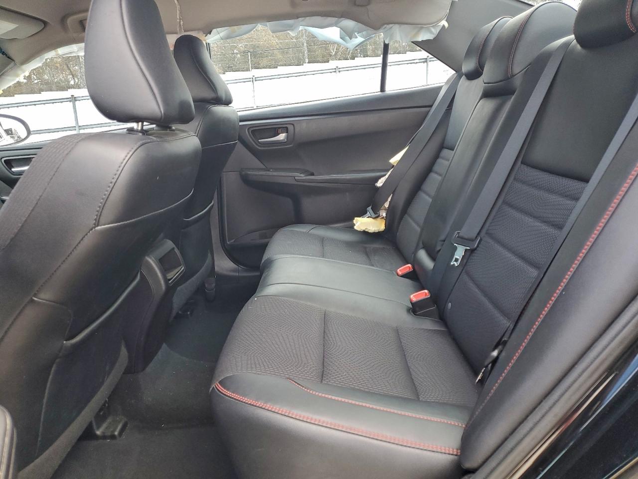 2017 TOYOTA CAMRY LE photo 10
