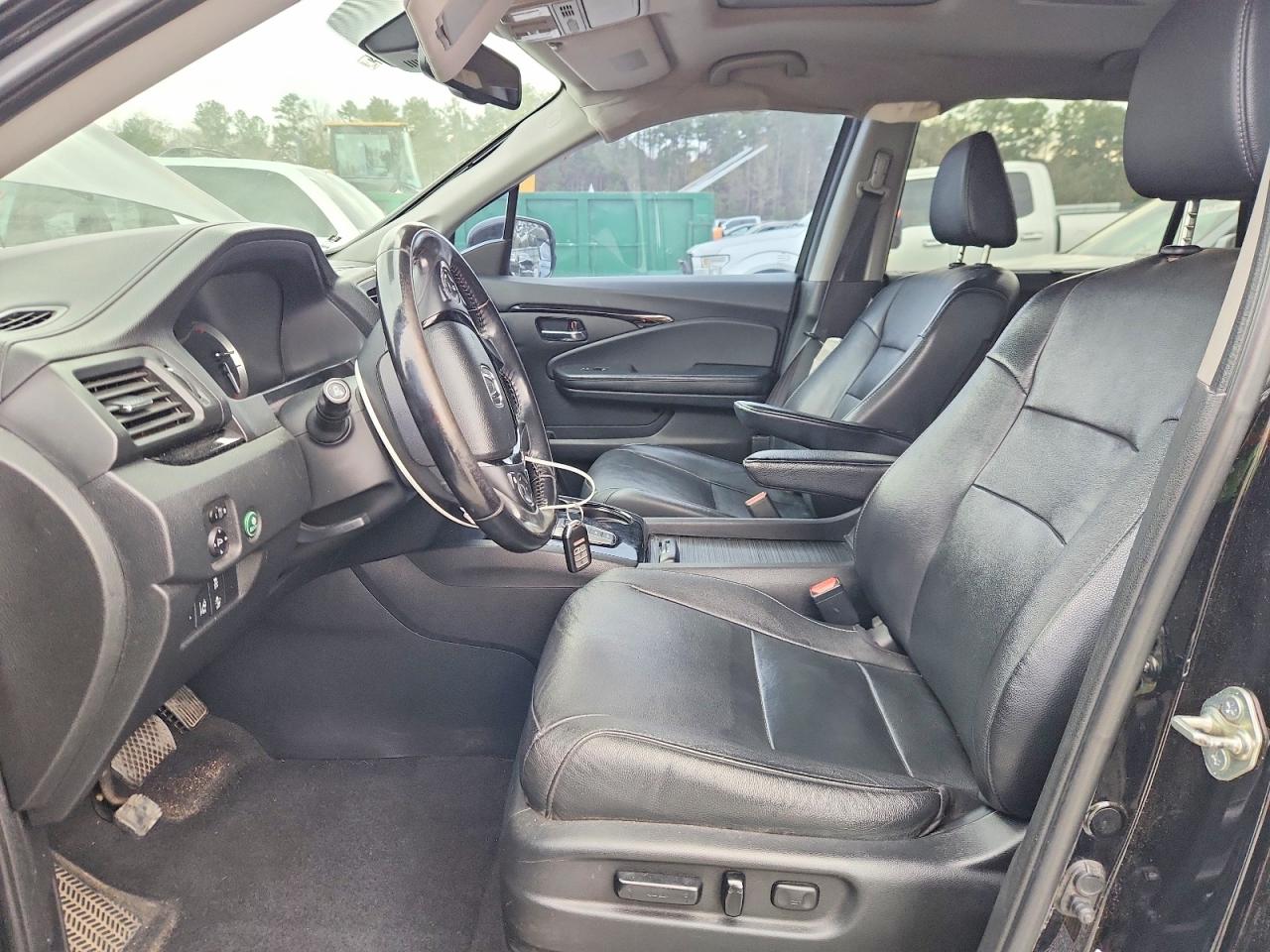 2016 HONDA PILOT TOURING photo 7