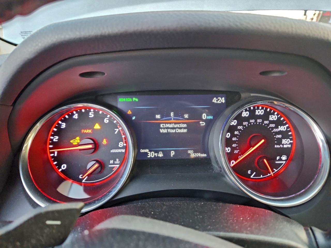 2019 TOYOTA CAMRY XSE photo 9