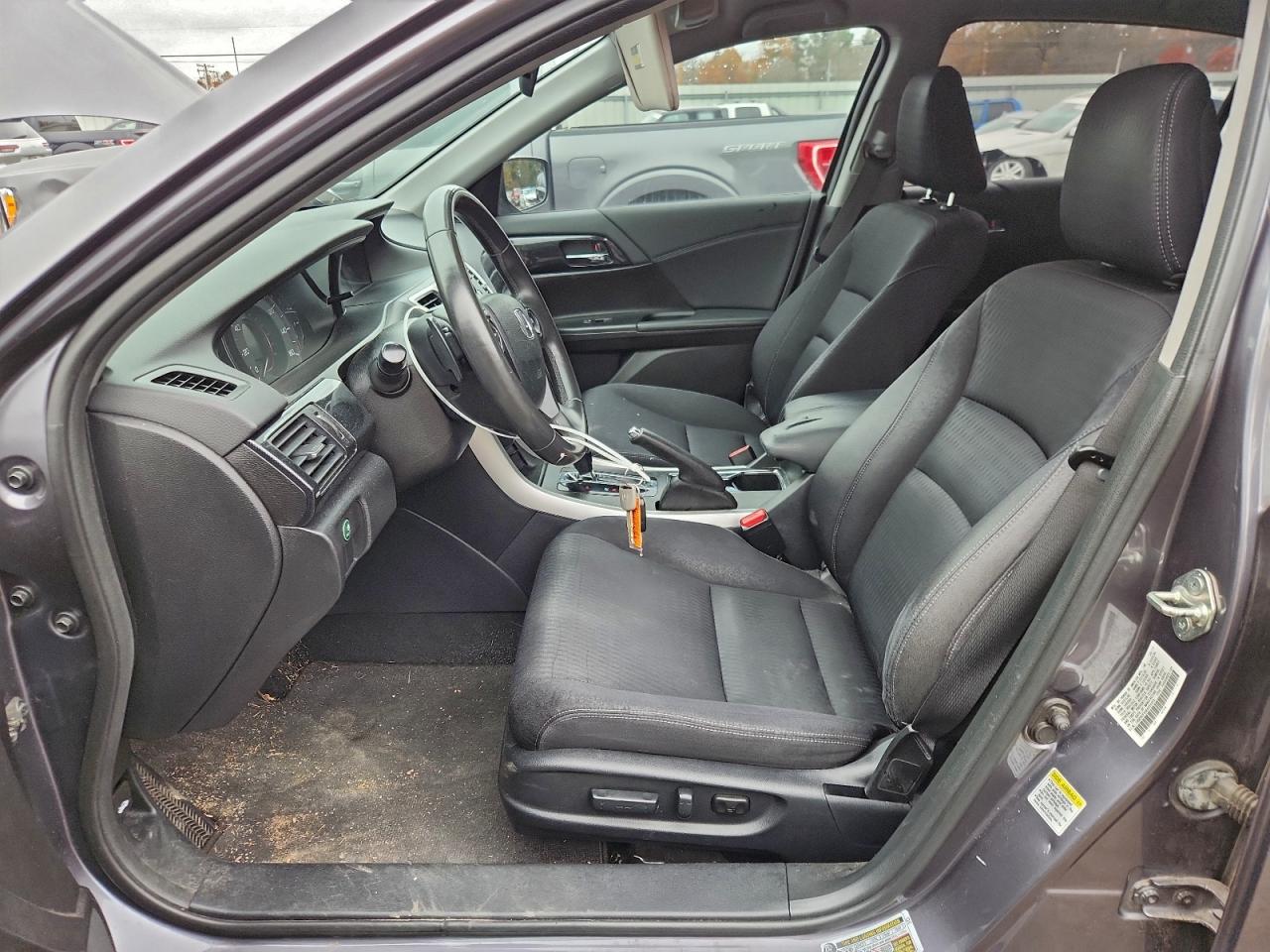 2014 HONDA ACCORD SPORT photo 25