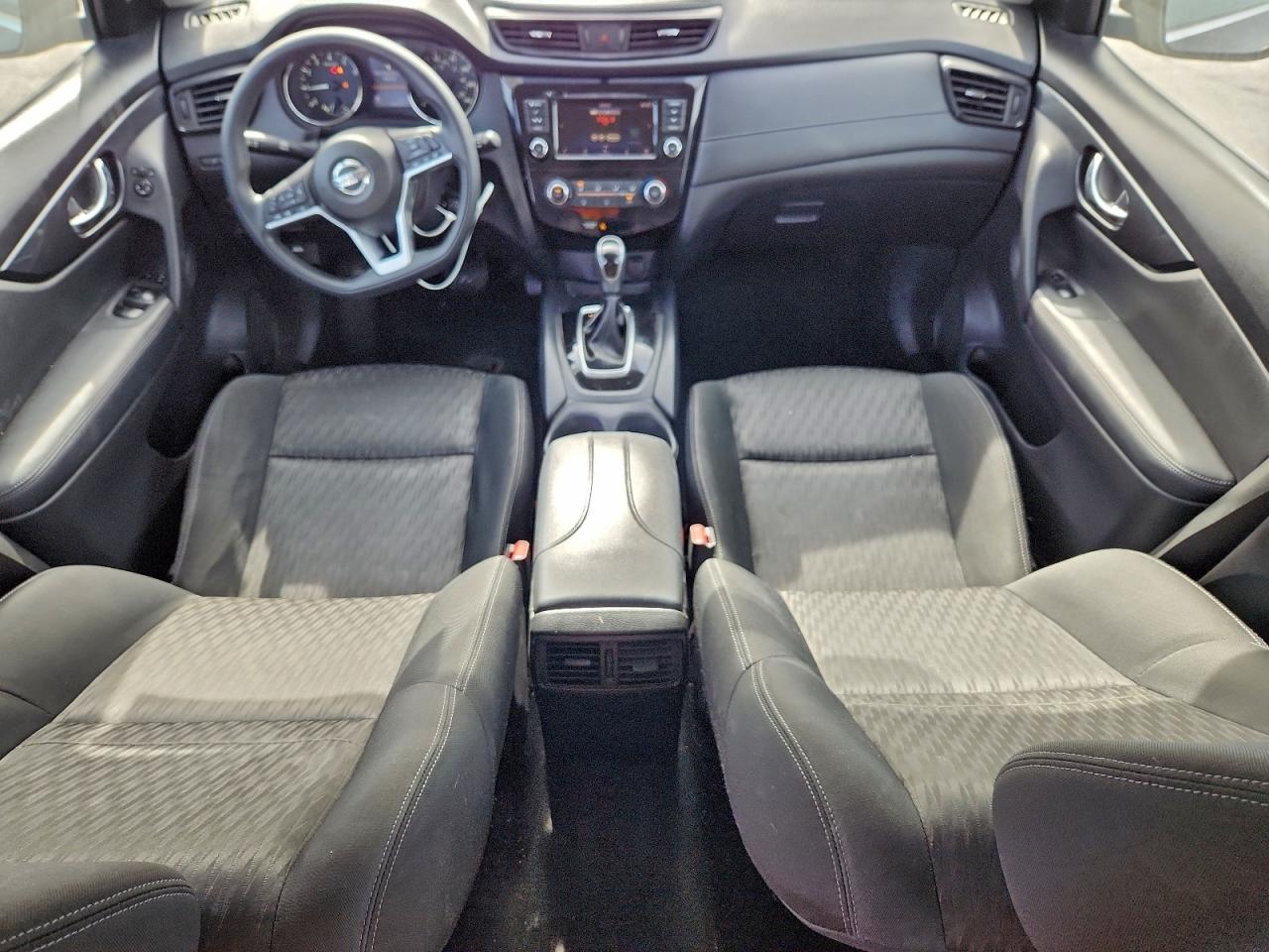 2018 NISSAN ROGUE S photo 8