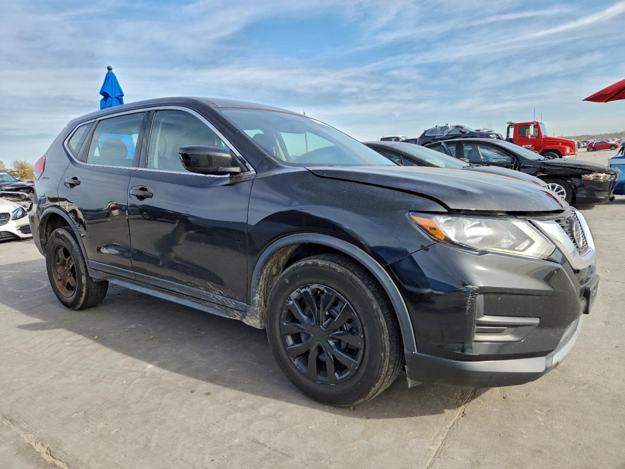 2018 NISSAN ROGUE S photo 4
