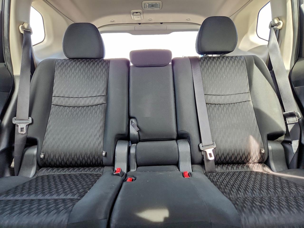2018 NISSAN ROGUE S photo 10