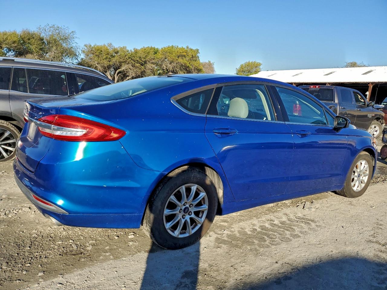 2017 FORD FUSION photo 3