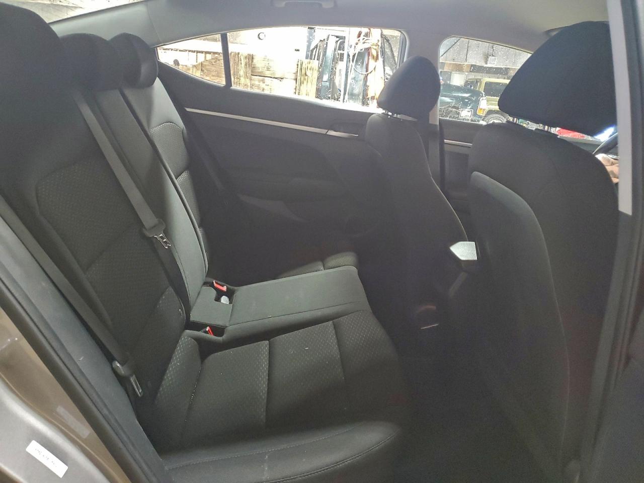 2020 HYUNDAI ELANTRA SE photo 10
