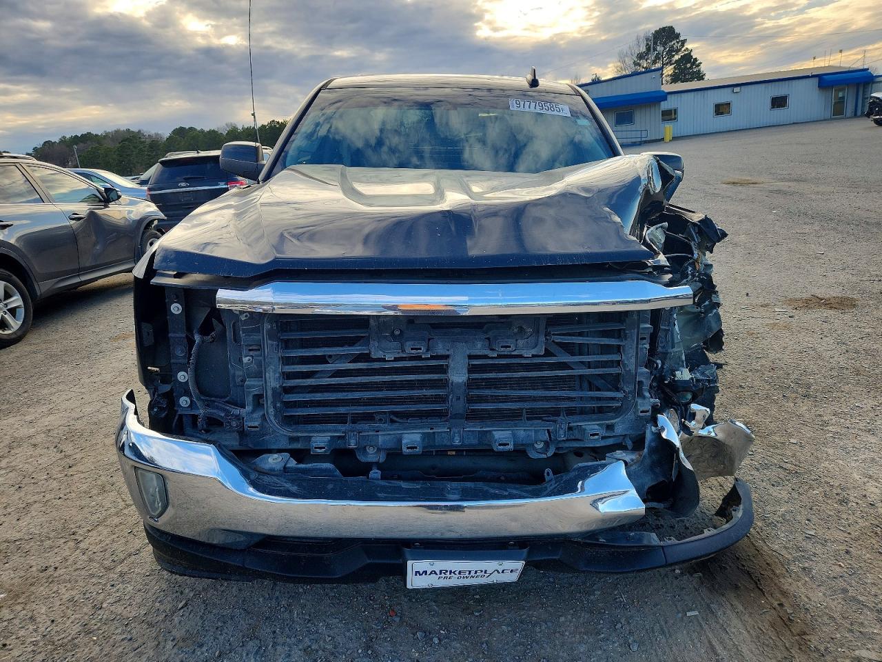 2018 CHEVROLET SILVERADO C1500 LT photo 5