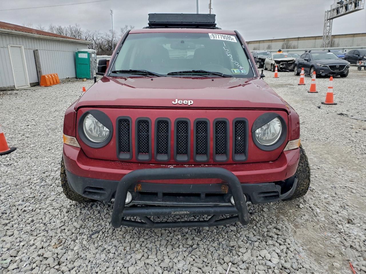 2017 JEEP PATRIOT LATITUDE photo 5
