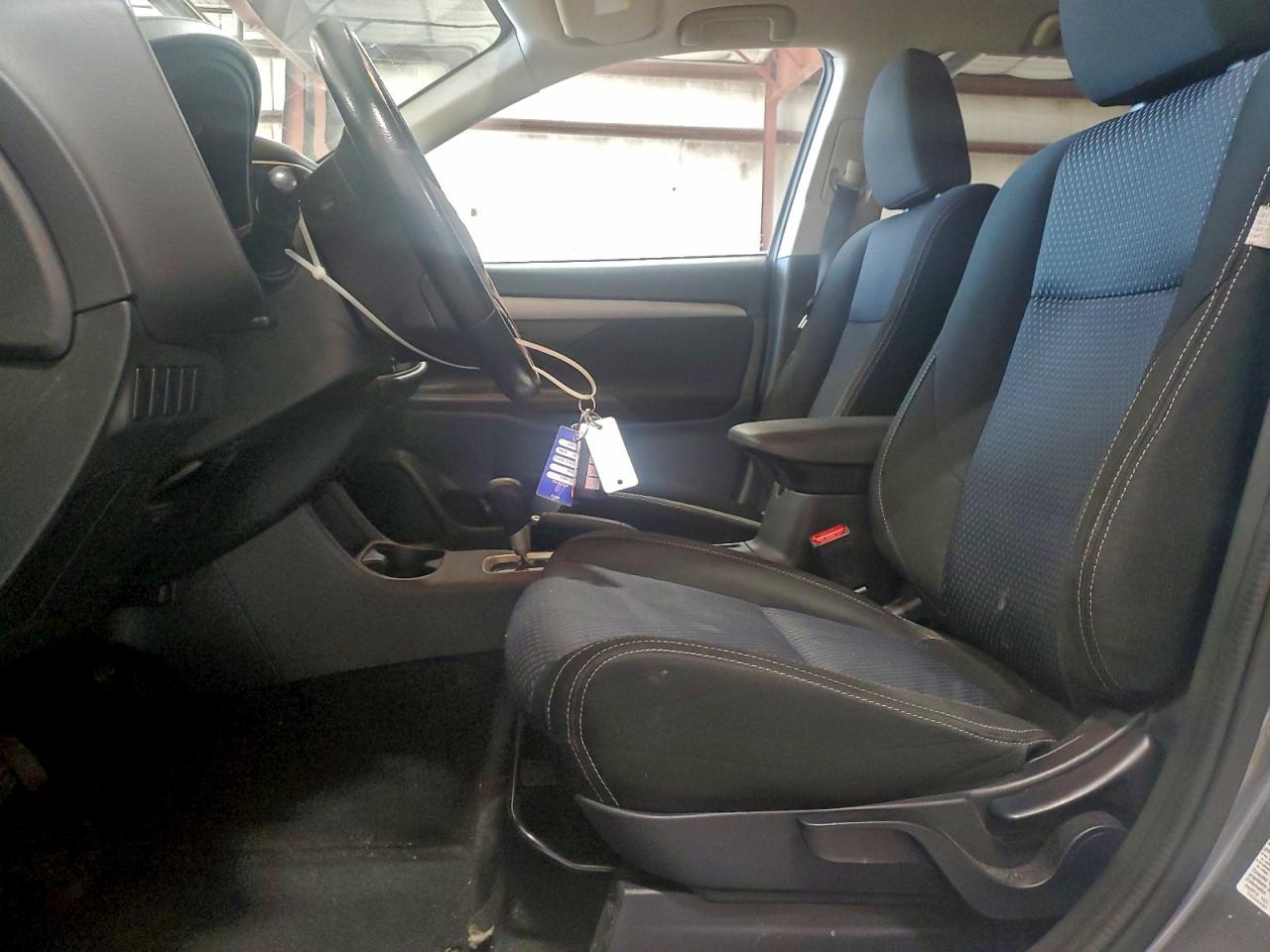 2016 MITSUBISHI OUTLANDER SE photo 19