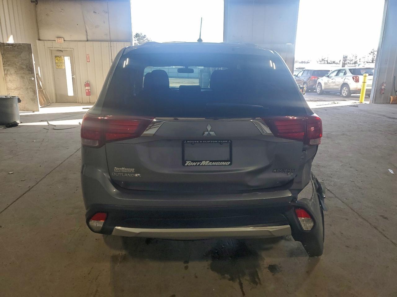 2016 MITSUBISHI OUTLANDER SE photo 16