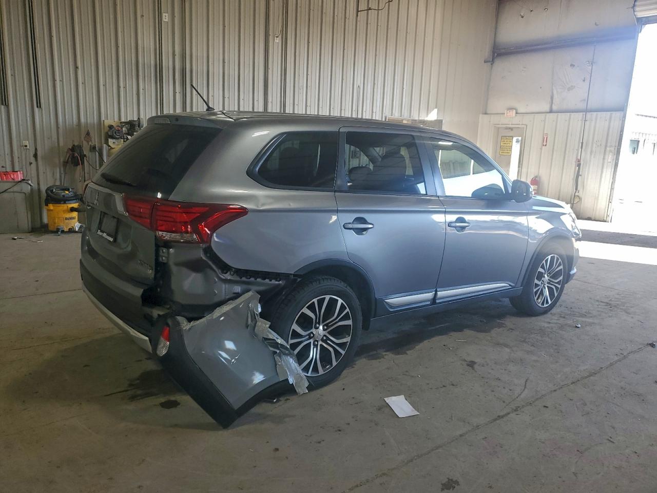 2016 MITSUBISHI OUTLANDER SE photo 7
