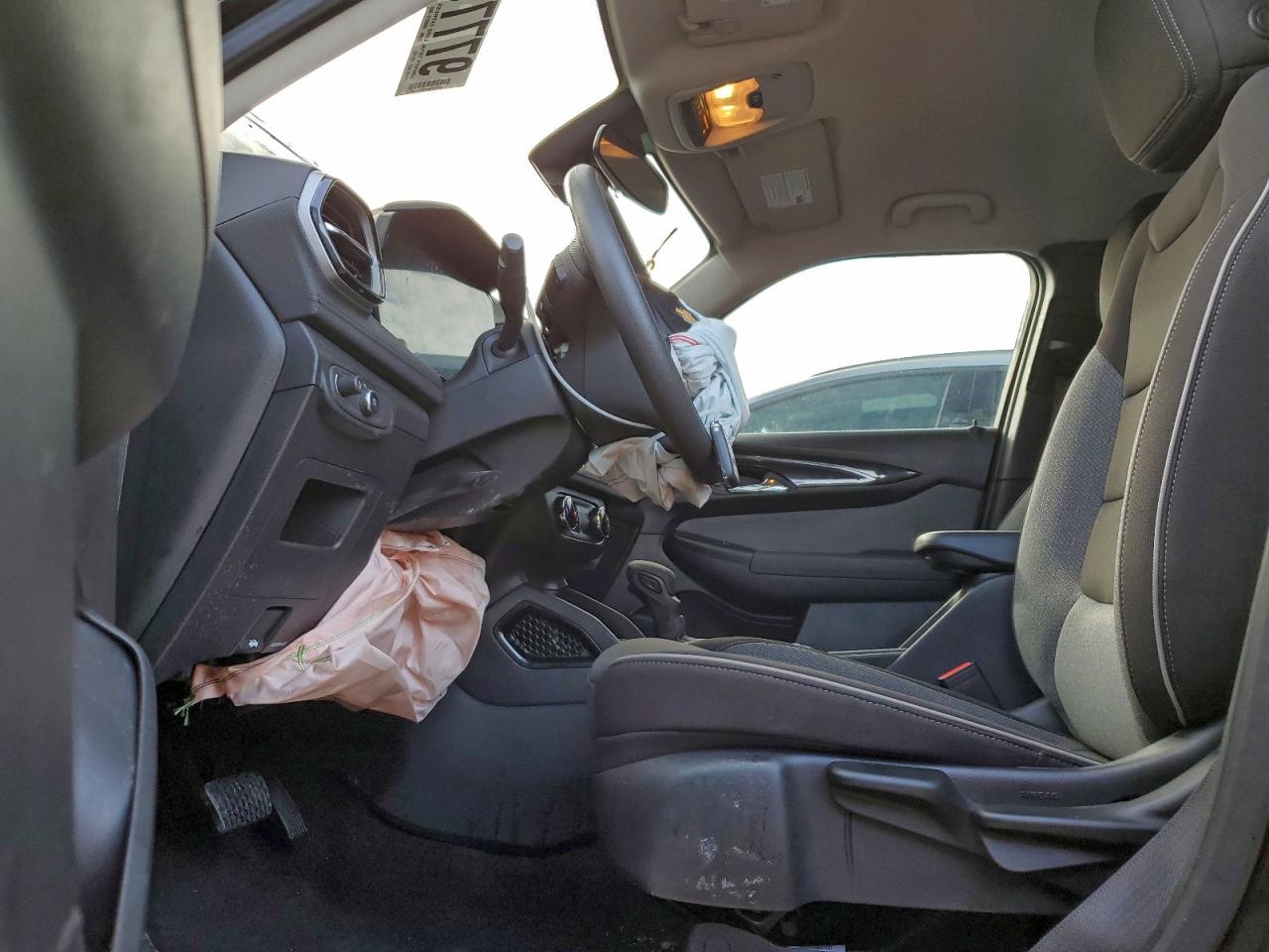 2025 CHEVROLET TRAILBLAZER LS photo 13