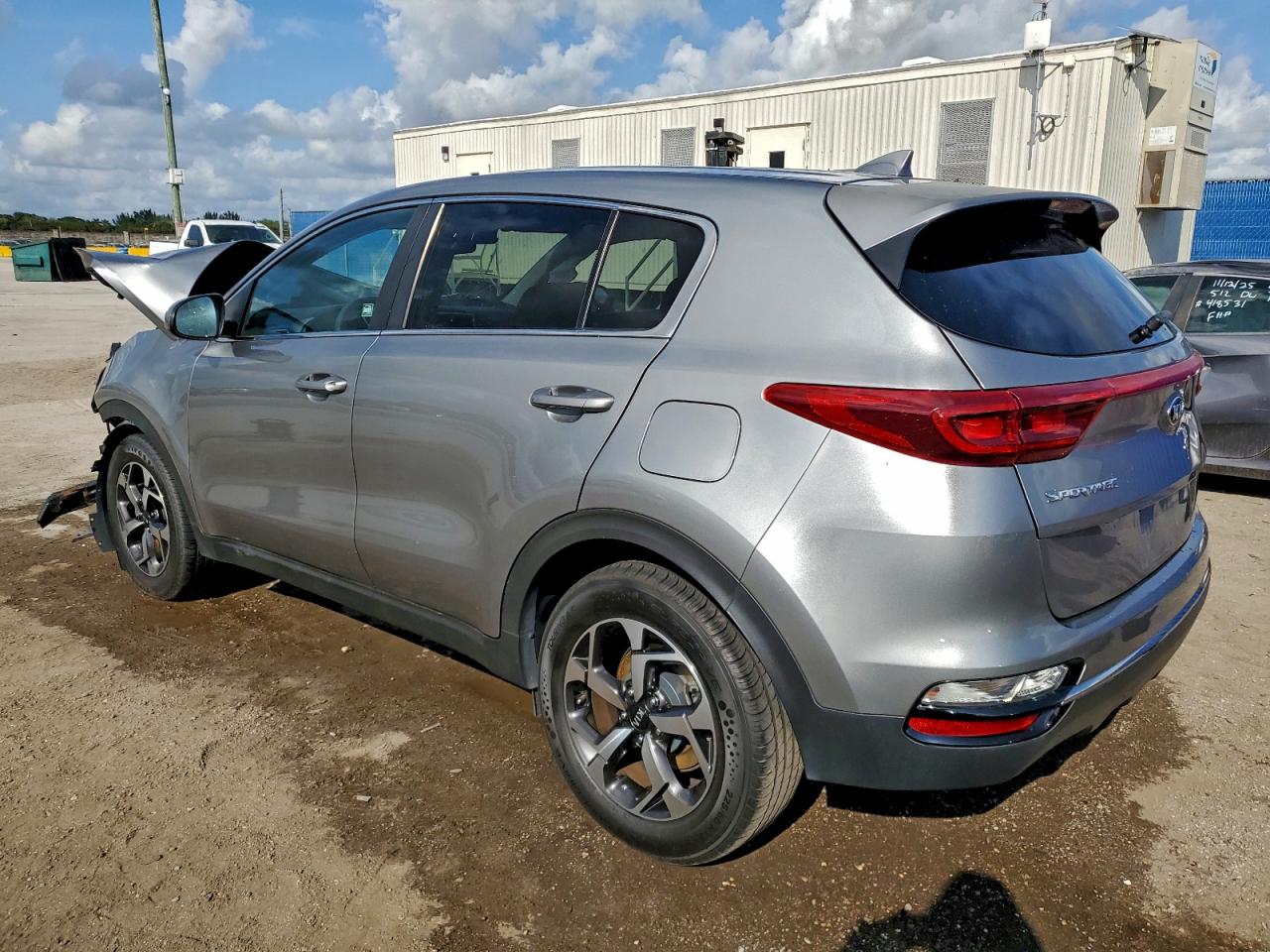 2020 KIA SPORTAGE LX photo 3