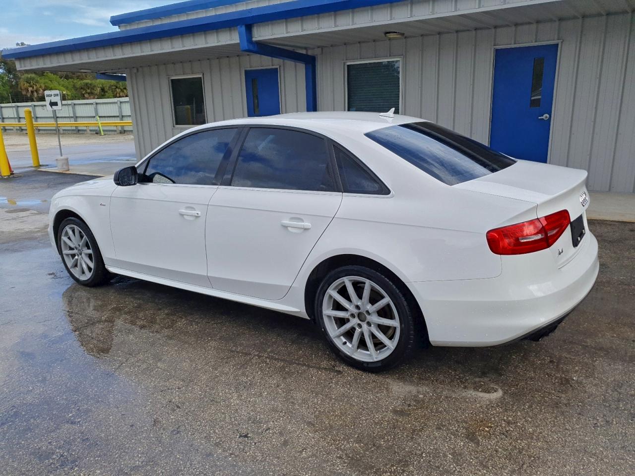 2015 AUDI A4 PREMIUM photo 2