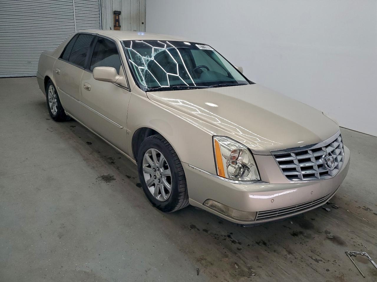 2008 CADILLAC DTS photo 4