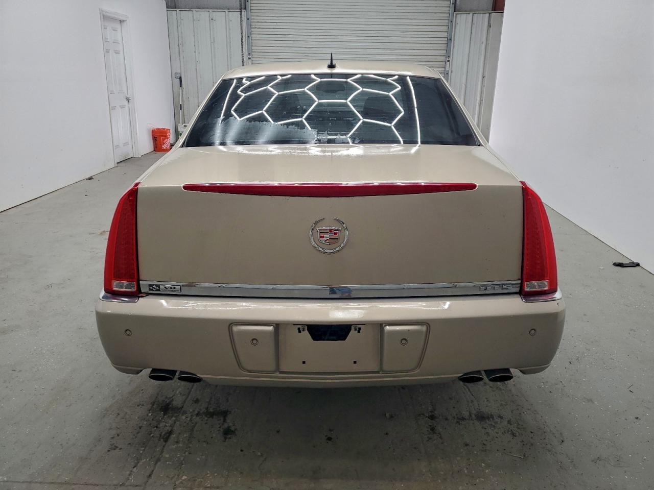 2008 CADILLAC DTS photo 6