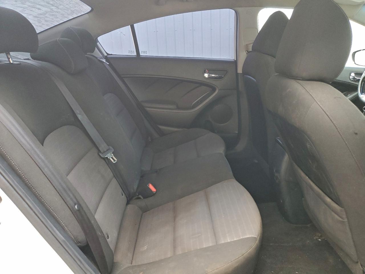 2017 KIA FORTE LX photo 10