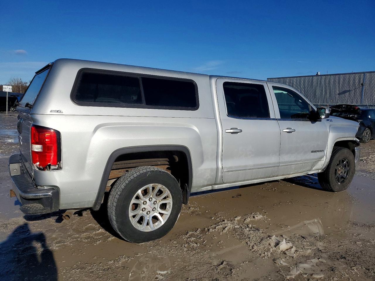 2015 GMC SIERRA K1500 SLE photo 3