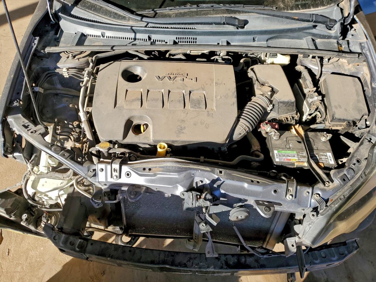 2015 TOYOTA COROLLA L photo 31