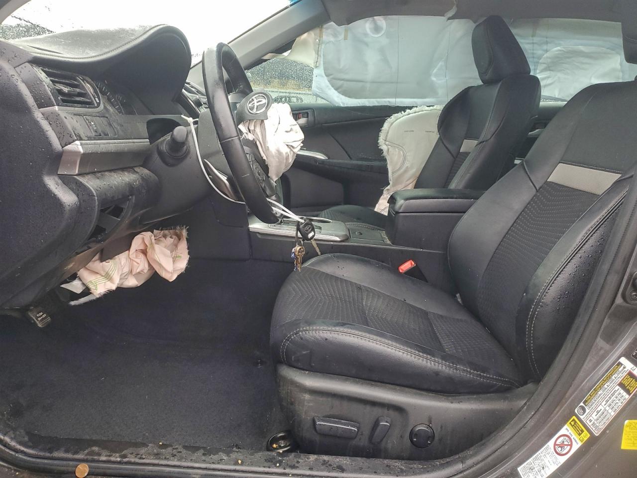 2013 TOYOTA CAMRY L photo 7