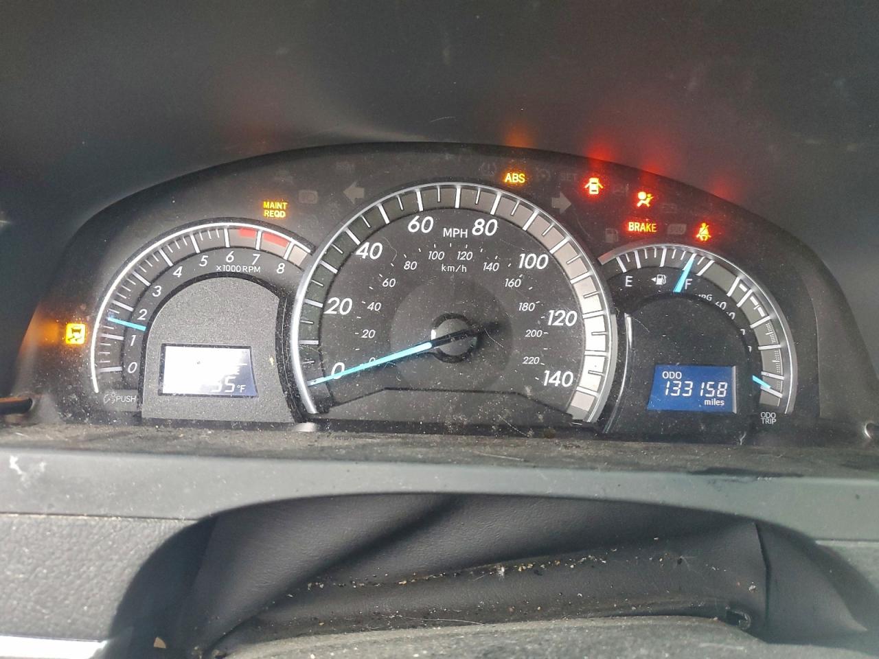2013 TOYOTA CAMRY L photo 9
