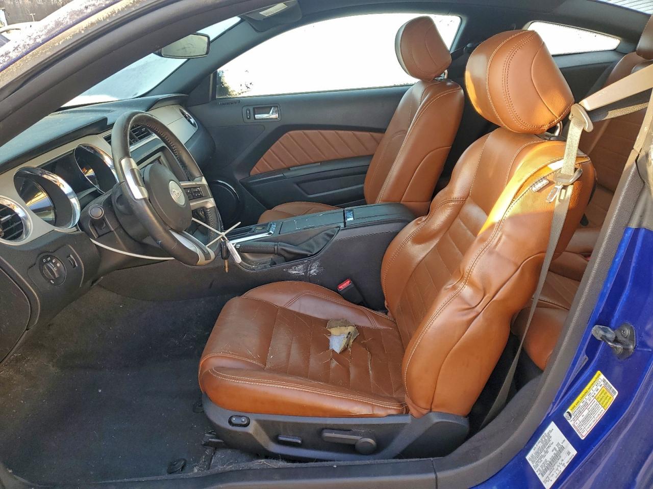 2013 FORD MUSTANG photo 7