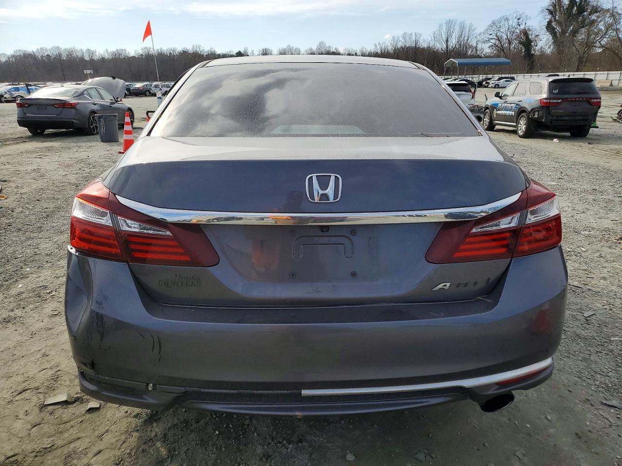 2017 HONDA ACCORD LX photo 6