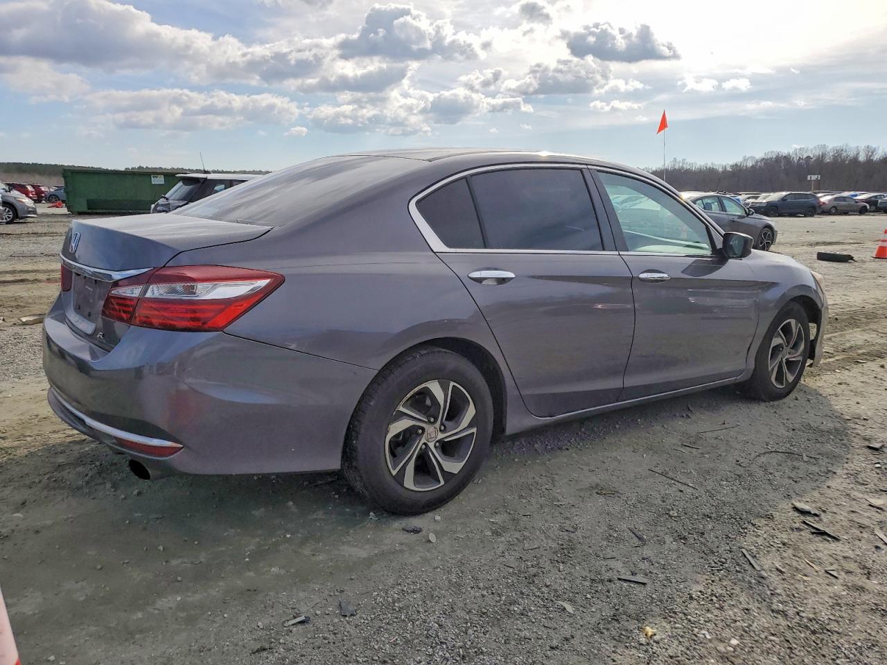 2017 HONDA ACCORD LX photo 3