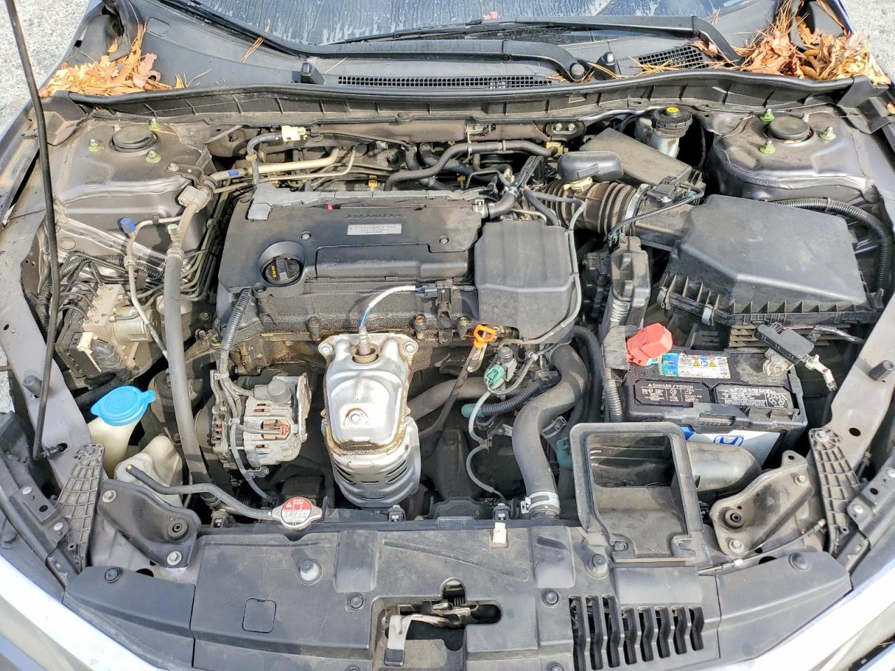 2017 HONDA ACCORD LX photo 11