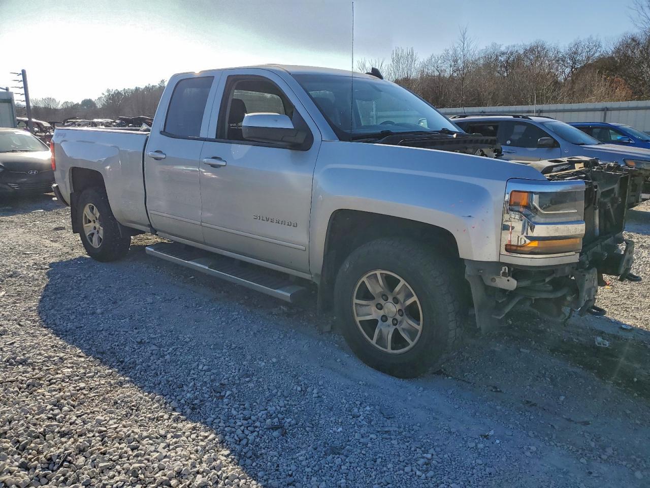 2016 CHEVROLET SILVERADO K1500 LT photo 13