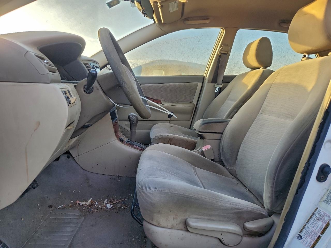 2005 TOYOTA COROLLA CE photo 7