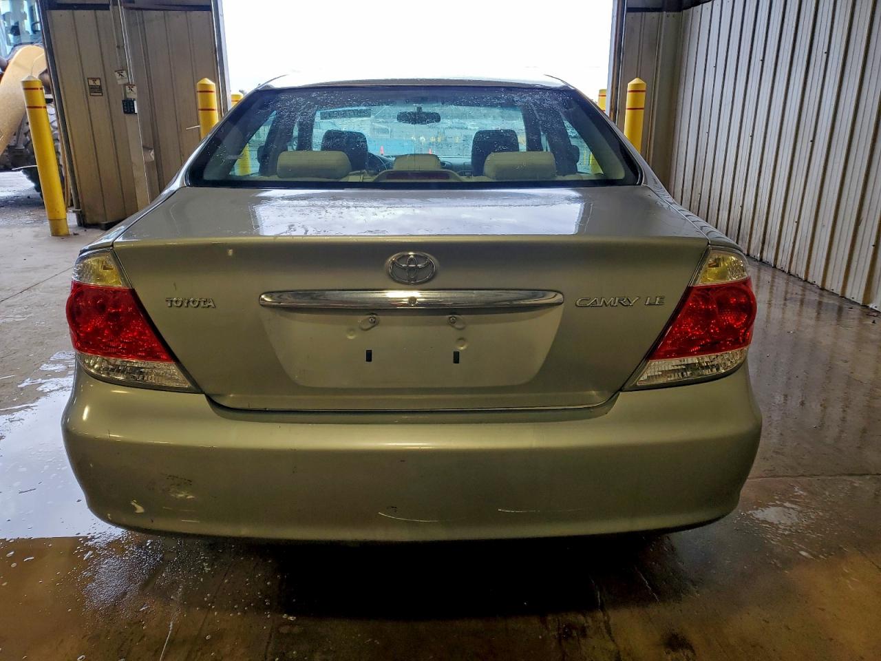 2006 TOYOTA CAMRY LE photo 6