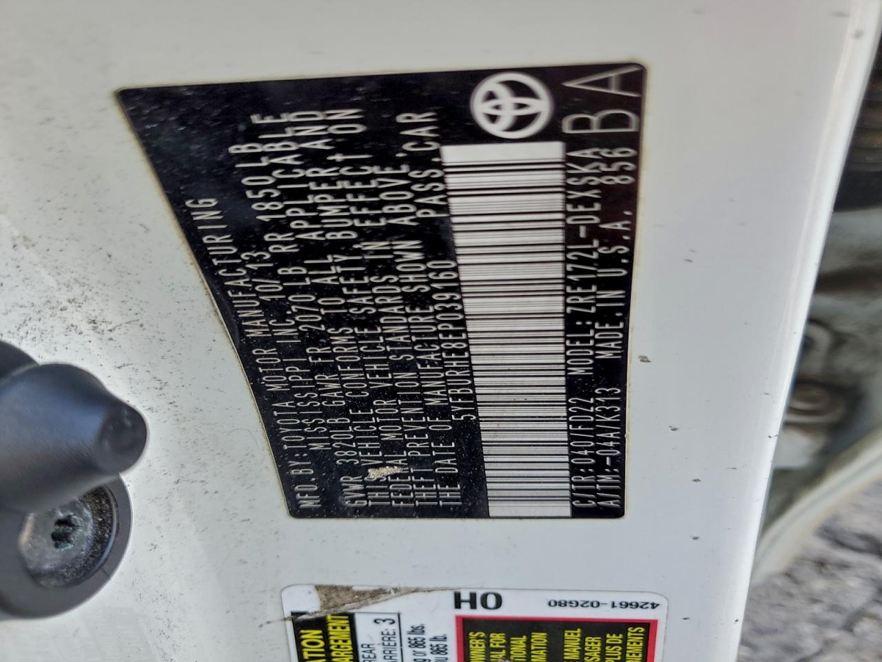 2014 TOYOTA COROLLA L photo 12