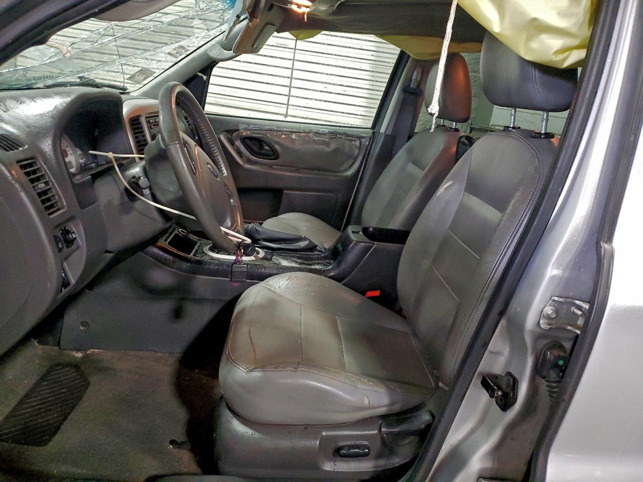 2005 FORD ESCAPE XLT photo 7