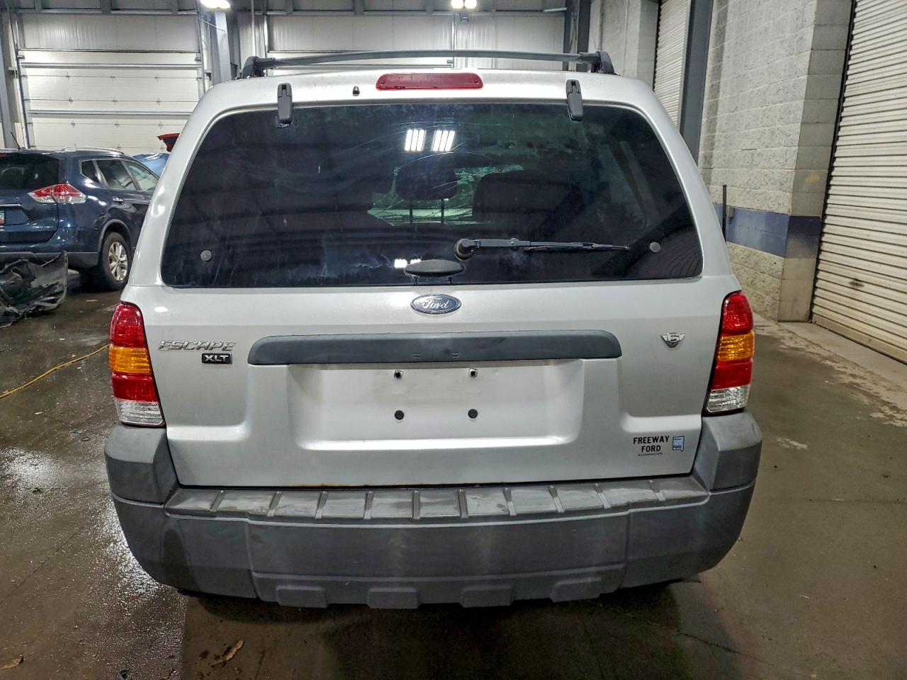 2005 FORD ESCAPE XLT photo 6