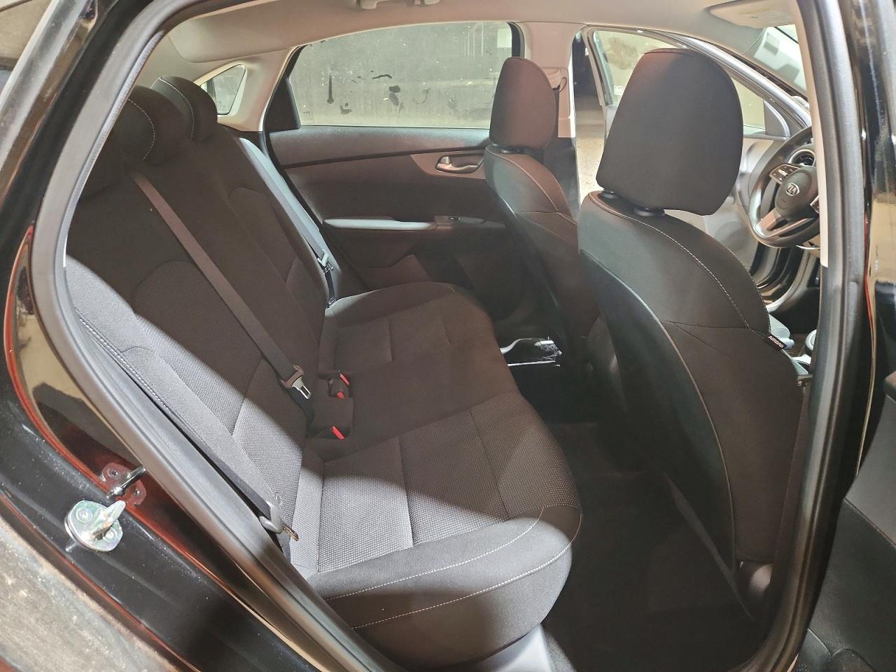 2020 KIA FORTE FE photo 10