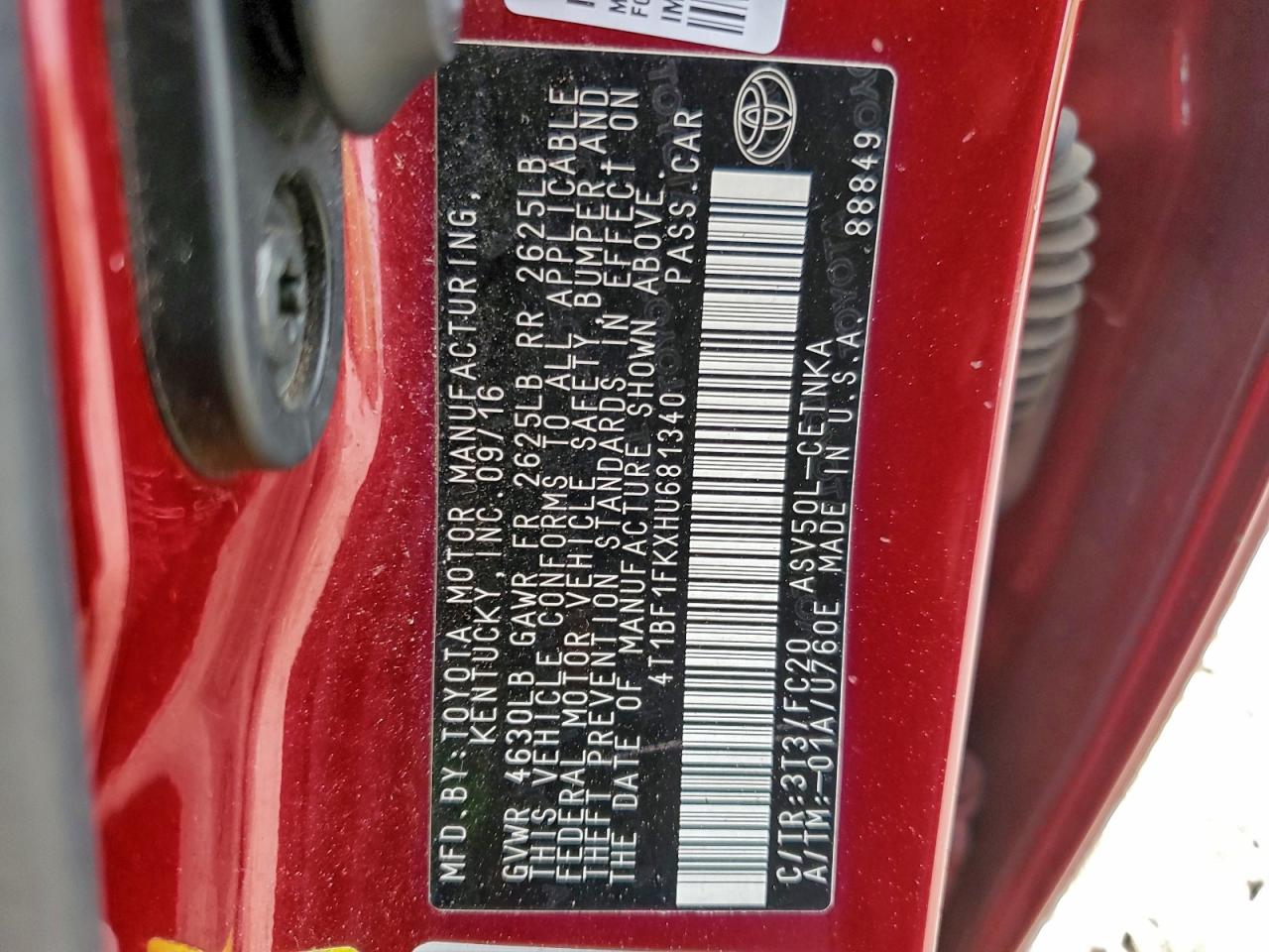 2017 TOYOTA CAMRY LE photo 12