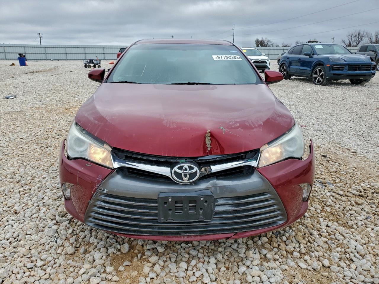 2017 TOYOTA CAMRY LE photo 5