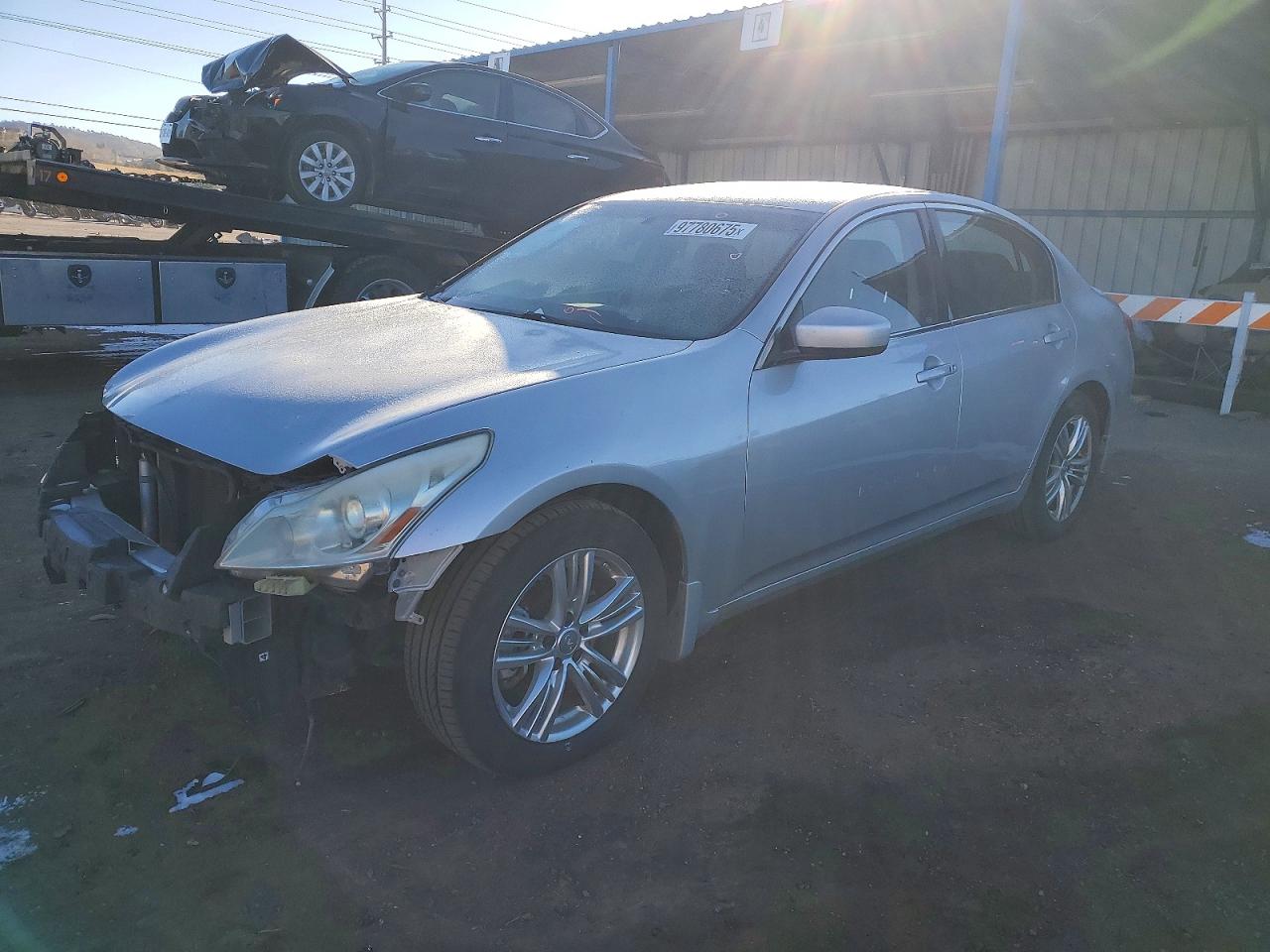 2013 INFINITI G37