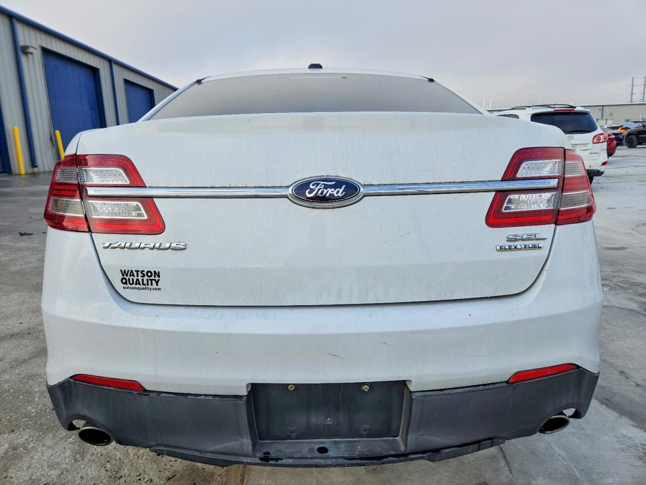 2014 FORD TAURUS SEL photo 16
