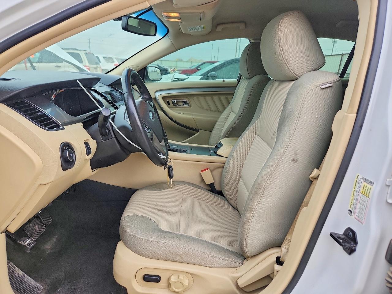 2014 FORD TAURUS SEL photo 19