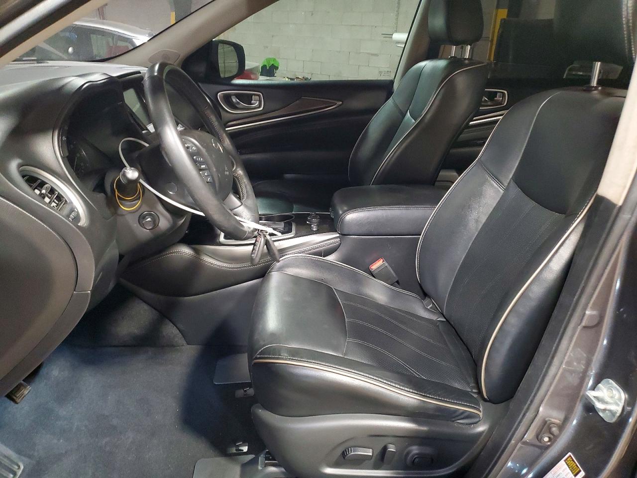 2020 INFINITI QX60 LUXE photo 19