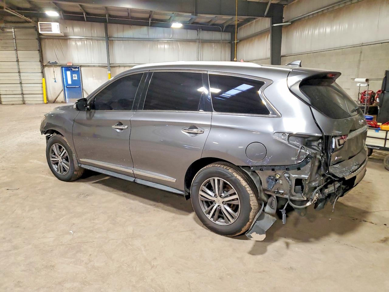 2020 INFINITI QX60 LUXE photo 4