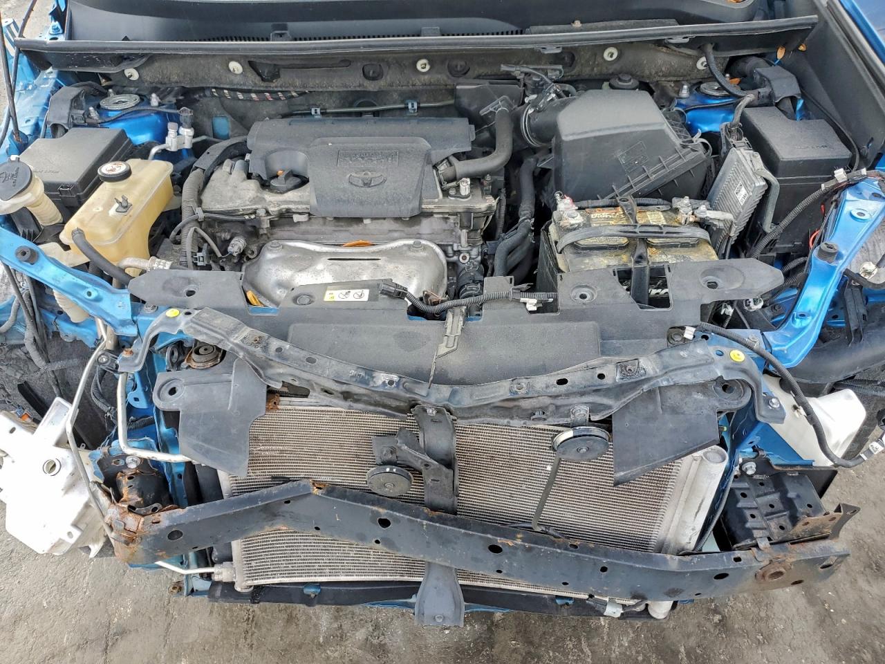 2018 TOYOTA RAV4 LE photo 21