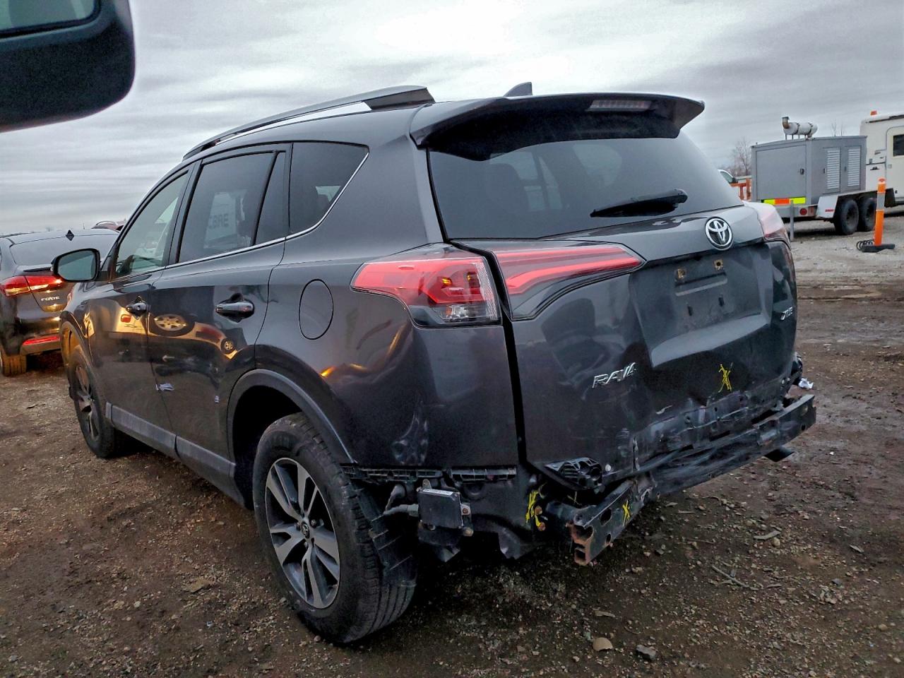 2018 TOYOTA RAV4 ADVENTURE photo 4