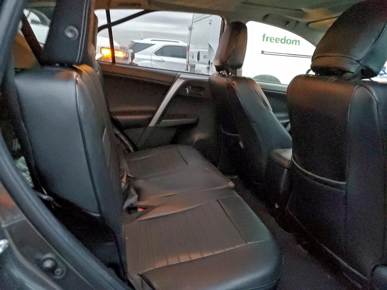 2018 TOYOTA RAV4 ADVENTURE photo 28