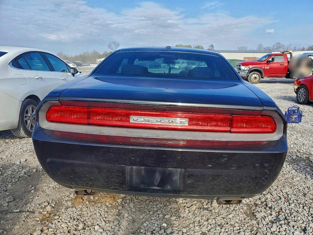 2012 DODGE CHALLENGER SXT photo 6